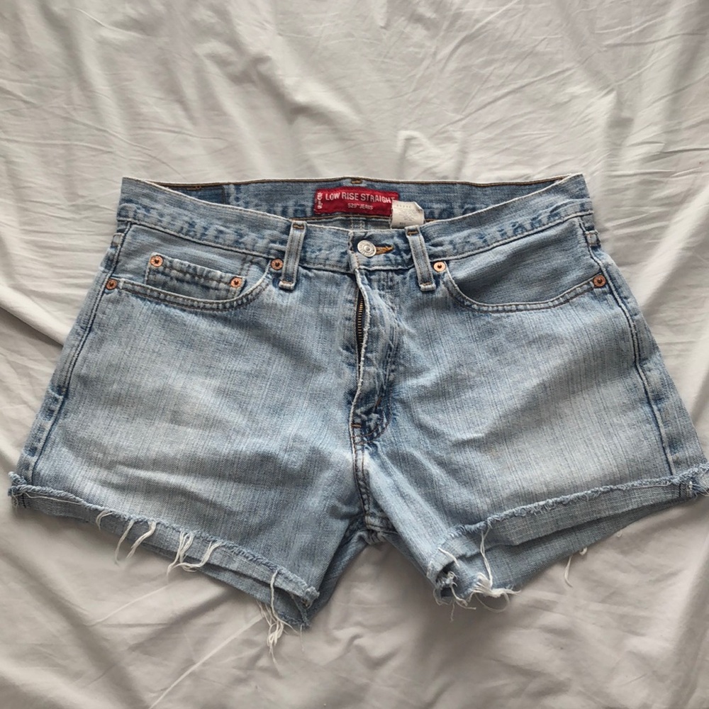 Vintage light wash cut off denim shorts